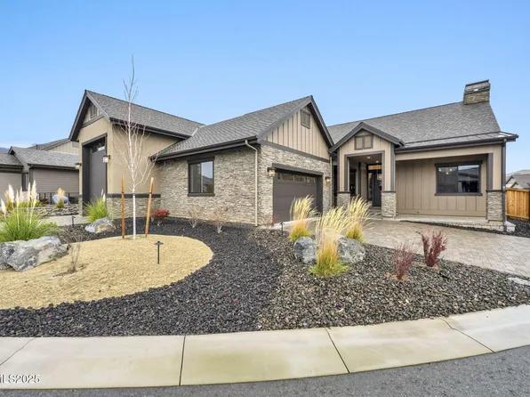 3270 Red Leaf Ct, Carson City, NV 89703