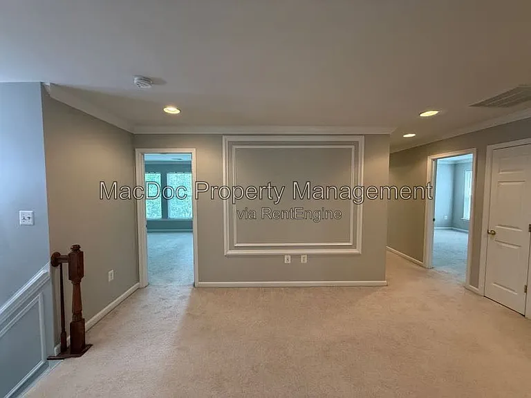 1404 Graham Dr — Photo 57