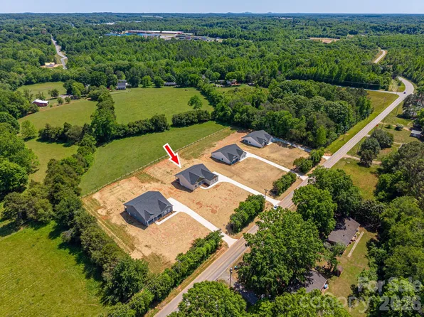 1343 Zeb Haynes Rd, Maiden, NC 28650