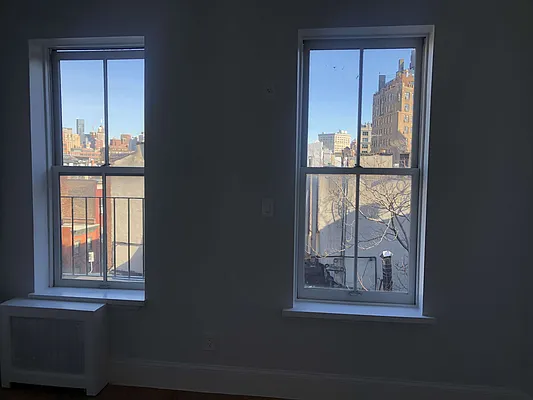 Rented by Waverly Realty Associates | media 32