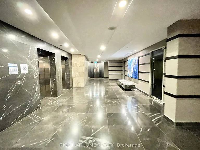 8 Park Rd #2206 — Photo 6