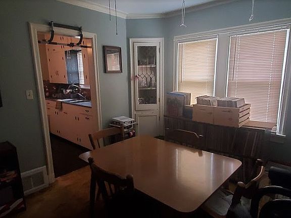 3rd image of 19071 Meredith Ave