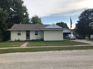15 4th St SW, Nora Springs, IA 50458