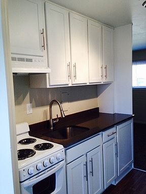 1st image of 1120 NE 43rd St APT 407