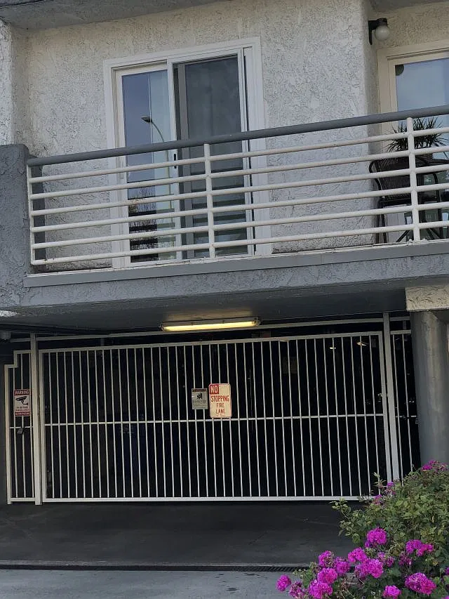 1 bed, 681 sqft, $2,500 — Photo 3