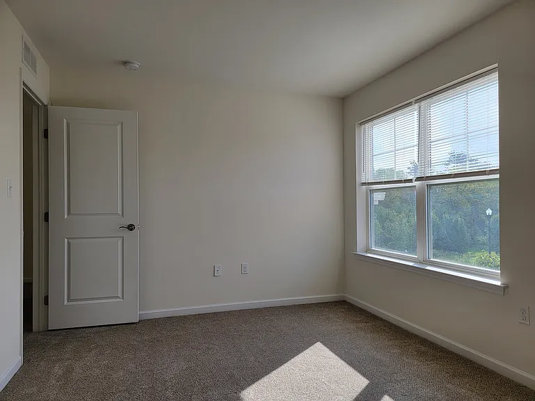 30 Howard Dr — Photo 14
