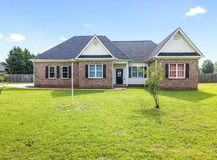 184 Roy Dr, Byron, GA 31008
