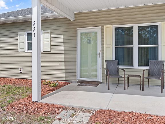 3rd image of 221 NE 64th Street