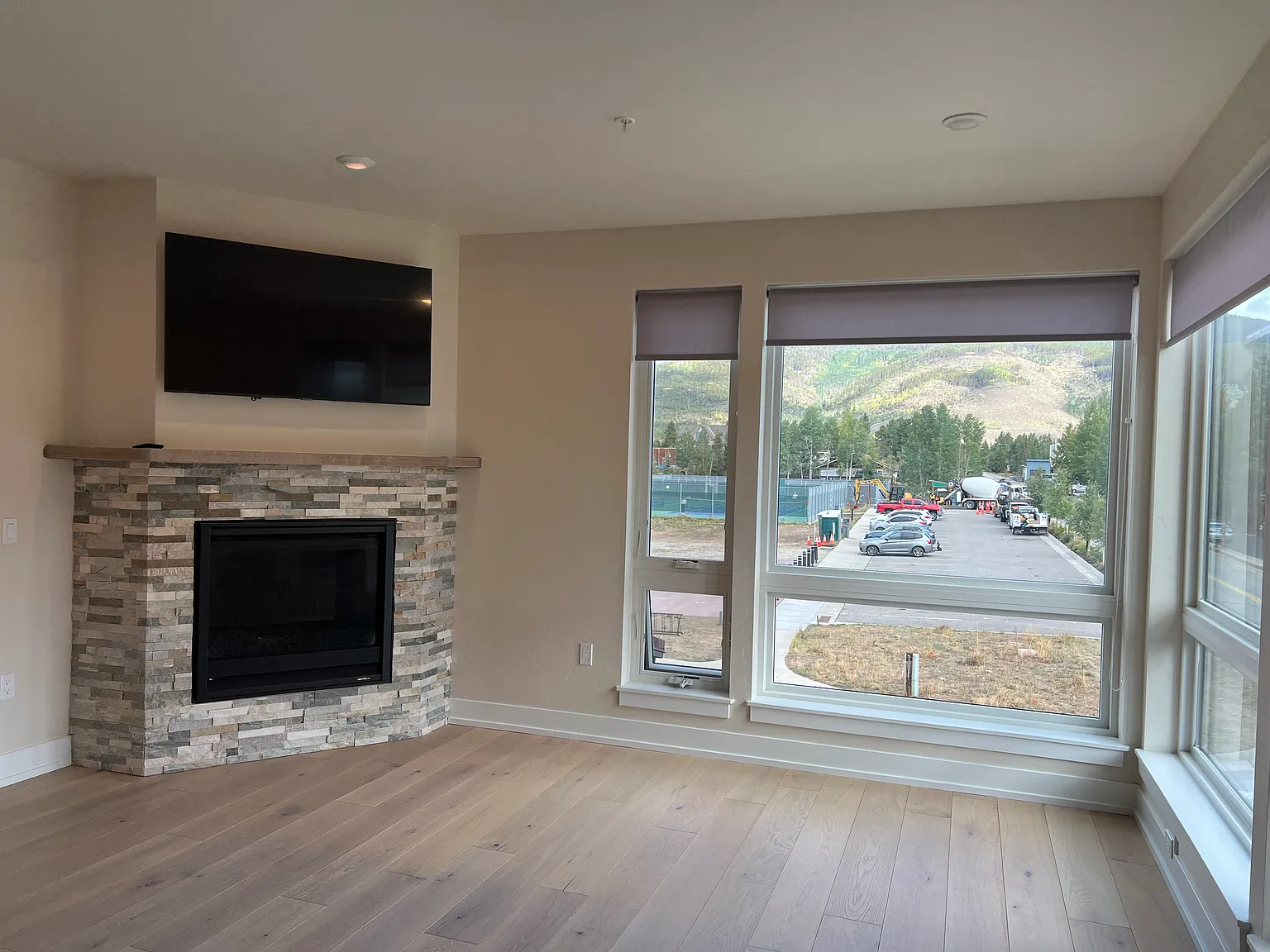 2 bed, 1138 sqft, $3,450 — Photo 2