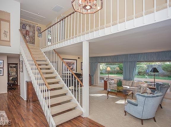 2nd image of 1649 Berwick Pl