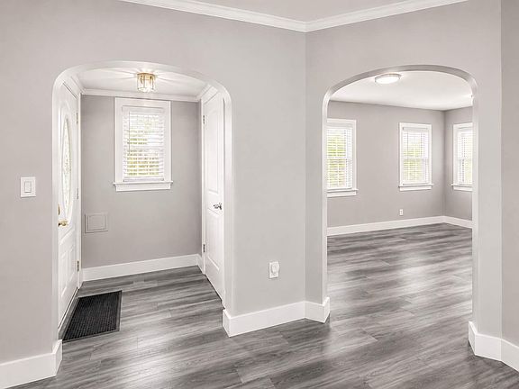 5th image of 9327 NE Glisan St Unit 1