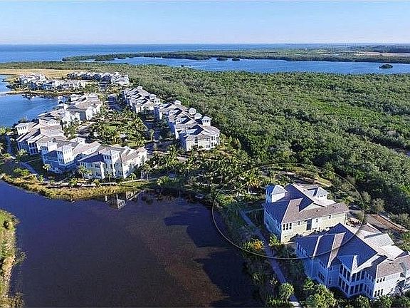 No nearby units=privacy