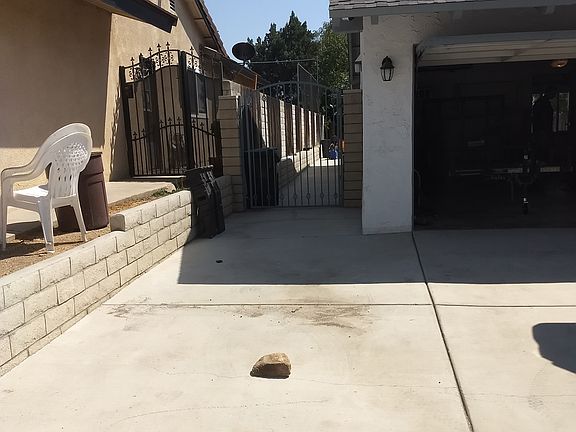 3rd image of 3667 Pumalo St