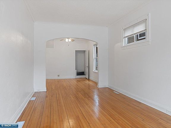 3rd image of 410 8th St S