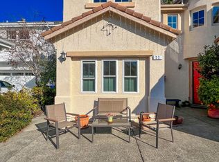 22 Summerbrooke Cir, Napa, CA