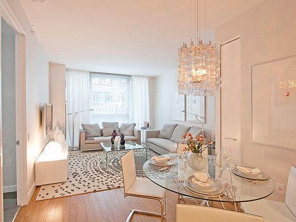 4th image of 330 W 39th St APT 9H