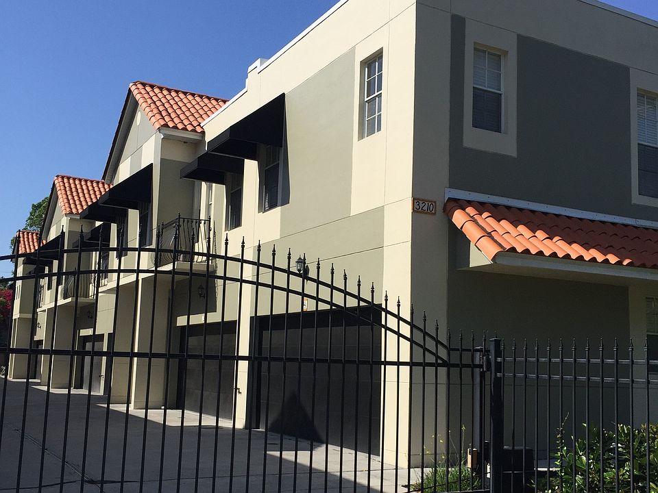 1st image of 3210 W Horatio St Unit 5