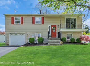 20 Cedar Hill Ln, Toms River, NJ 08755