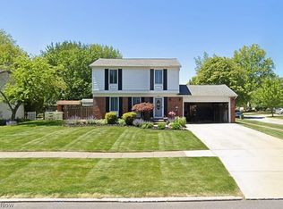 290 Saint Lawrence Blvd, Eastlake, OH 44095