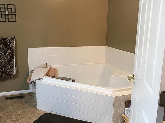 3rd image of 8385 Dents Ln