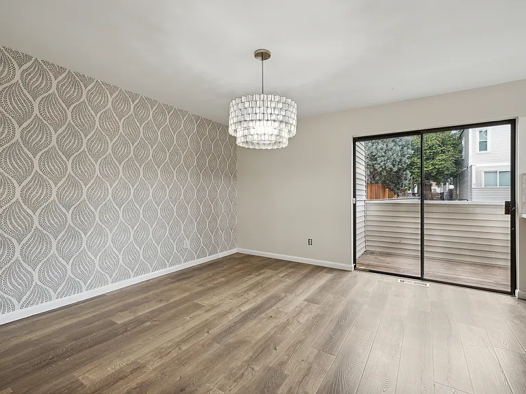1050 S Monaco Pkwy #84 — Photo 5