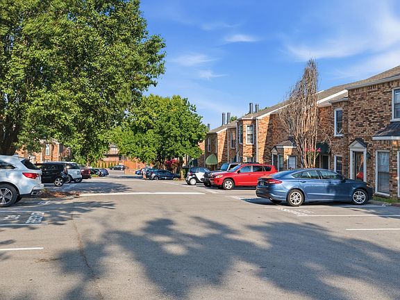 4th image of 129 Matthew Ln #129
