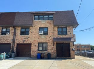 59-43 174th St FLOOR 3, Fresh Meadows, NY 11365
