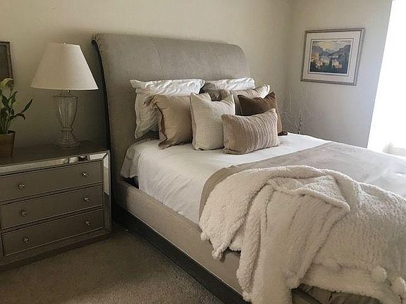 Master Bedroom (previous tenant's furniture - unit unfurnished)