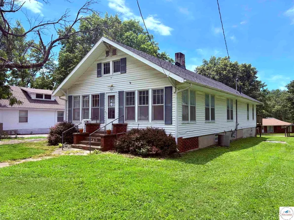 703 N Maple St, Appleton City, MO 64724