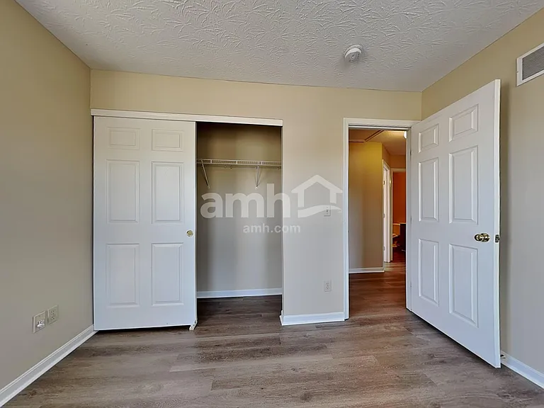 1425 Stableview Cir — Photo 12