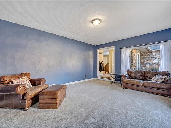 4th image of 1716 Rubley Ln