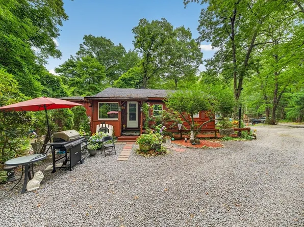 74 S Main St, Berkley, MA 02779