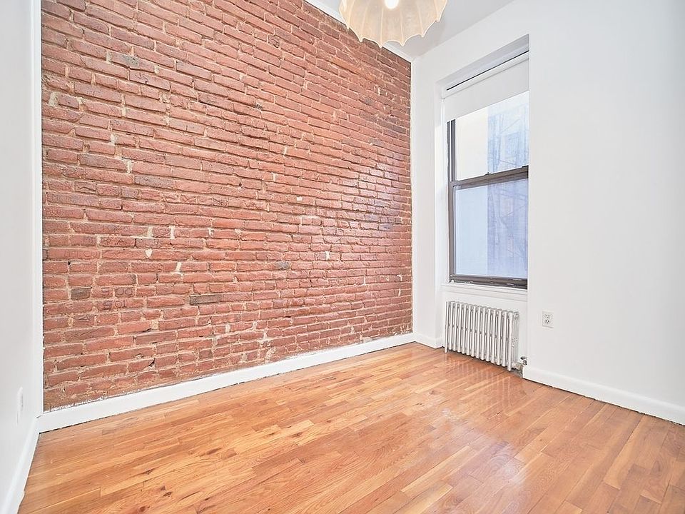 2nd image of 241 W 24th St #3AA
