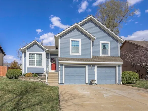 1366 E 155th St, Olathe, KS 66062