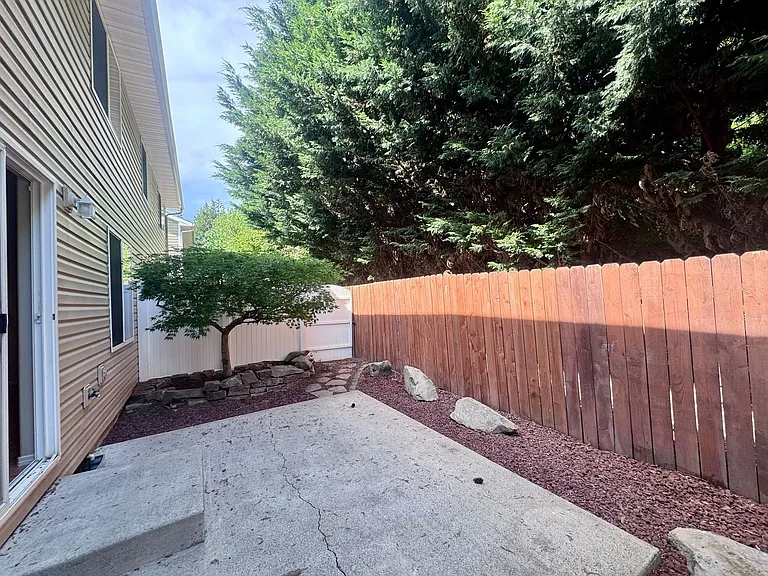 8007 NE 38th Ave — Photo 36
