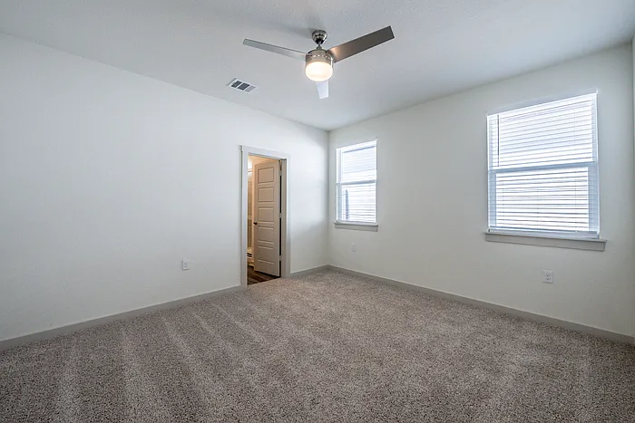 13708 Lubeck Dr — Photo 9