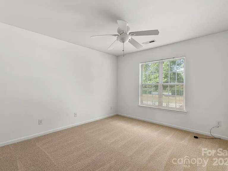 10922 Sedgemoor Ln — Photo 14