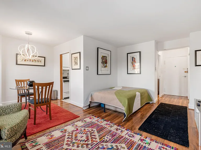 1801 Clydesdale Pl NW #311 — Photo 26