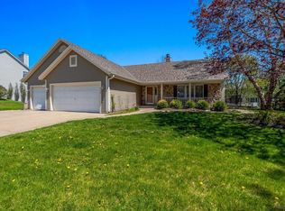 508 Eastern Trl, Mukwonago, WI 53149