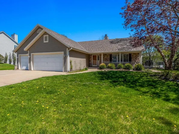 508 Eastern TRAIL, Mukwonago, WI 53149