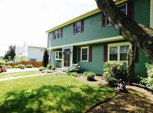 8 Rockland St, Gloucester, MA 01930