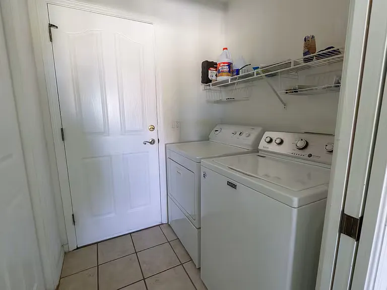 2712 SW 17th Ave — Photo 18