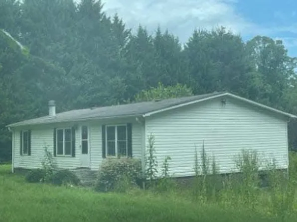 496 Jessup Forrest Dr, Ararat, VA 24053