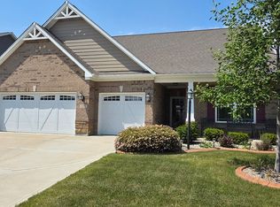 6184 Farlin Dr, Whitestown, IN 46075
