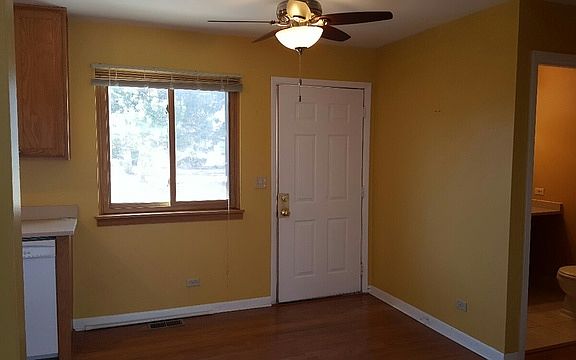 4th image of 1024 Emerald Dr