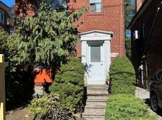 740 Kingston Rd, Toronto, ON M4E1R7