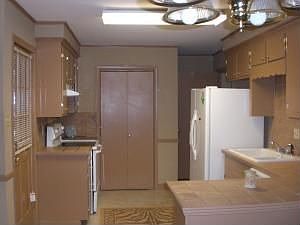 4th image of 734 Longstreet Dr
