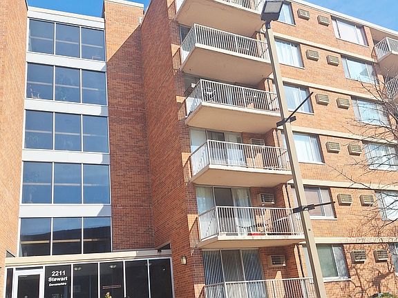 2nd image of 2211 S Stewart Ave APT 4A