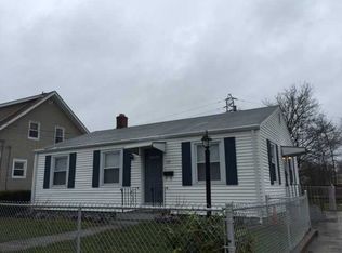 112 Campbell St, Pawtucket, RI 02861