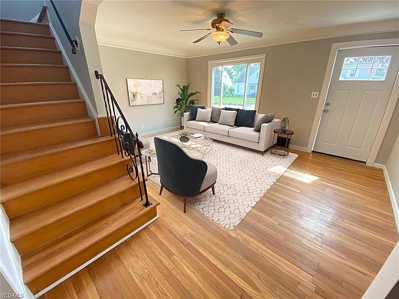 2nd image of 30125 Mildred Dr